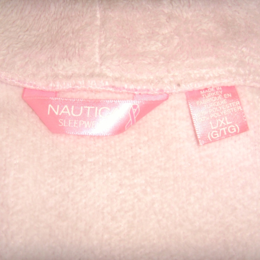 NAUTICA Sleepwear Fluffy Pink Robe in L-XL - Picture 5 of 15